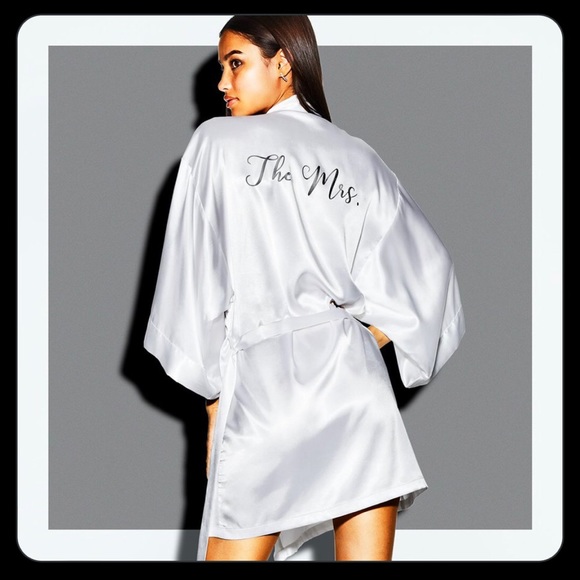 “The Mrs” La Senza satin Bride robe - L/XL - Picture 1 of 3